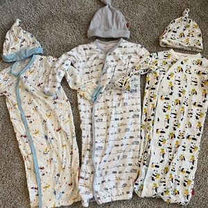 Magnetic Me Gown and Hat Sets